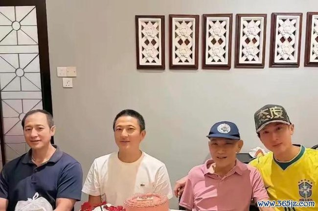 吴尊爸爸80岁景色曝光 高颜值遗传引赞赏